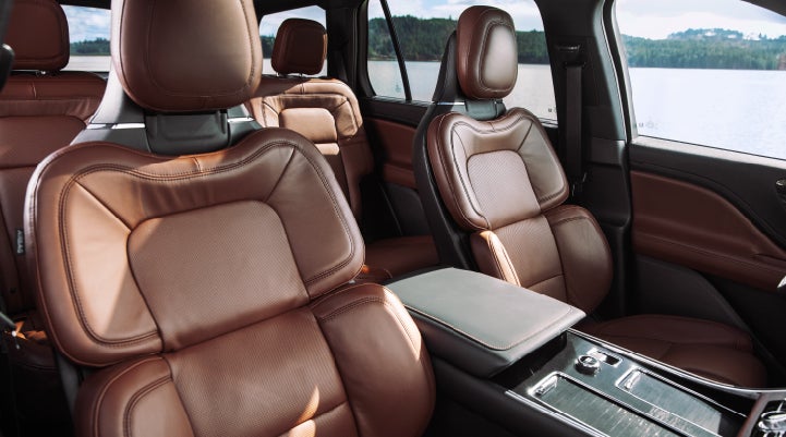 The front row's Perfect Position Seats in a 2024 Lincoln Aviator® Reserve model with Ebony Roast interior | Kindle Lincoln in Cape May Court House NJ